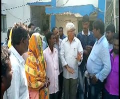 ঘূর্ণিঝড় বিধ্বস্ত নামখানা ও বকখালি পরিদর্শনে সিপিএম নেতা সুজন চক্রবর্তী