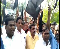 মুর্শিদাবাদে রাজ্যপালকে কালো পতাকা দেখাল তৃণমূল, খবর এক ঝলকে