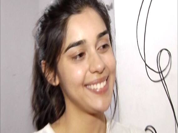 Original Zara of Ishq Subhan Allah cries as she leaves sets | Saas Bahu Aur Saazish (20.11.2019)