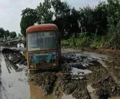 Aurangabad Jalgaon Road | चिखलात हरवलेल्या महामार्ग, औरंगाबाद-जळगाव महामार्गाचा ग्राउंड रिपोर्ट | स्पेशल रिपोर्ट | ABP Majha