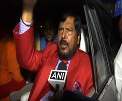 Ramdas Athawale | हे सरकार बाळासाहेबांच्या विचारांविरोधी, सत्ता सहा महिन्यांच्या वर चालणार नाही : रामदास आठवले | ABP MAJHA
