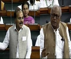 কাশ্মীর নিয়ে উত্তাল সংসদ, বিরোধীদের স্লোগান, মুলতুবি প্রস্তাব কংগ্রেসের 