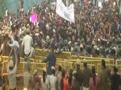 JNU में बढ़ी फीस पर जंग जारी, आज UGC दफ्तर के बाहर प्रदर्शन करेंगे छात्र