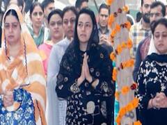 Honeypreet to take over Dera? | Sansani