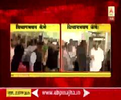 Devendra Fadanavis | विधानभवनात सुप्रिया सुळेंनी केलं देवेंद्र फडणवीसांचं स्वागत | ABP Majha 