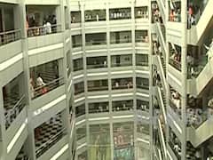 Maharashtra CM Uddhav Thackeray reaches State Secretariat