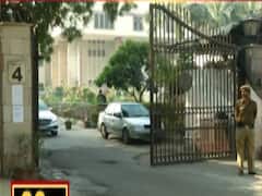 Delhi HC to hear the case of cop-lawyer clash today| Desh Ki Baat