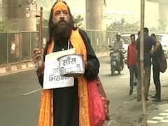 दिल्ली में कहीं शुद्ध हवा के लिए मांगी जा रही भीख तो कहीं चुकाए जा रहे पैसे, देखिए ये रिपोर्ट