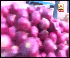 পেঁয়াজের দাম নিয়ে কেন্দ্র-রাজ্য চাপানউতোর