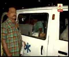 Reporter stories:রাস্তায় কুকুরকে ধাক্কা, বেলেঘাটায় স্বাস্থ্য মন্ত্রকের গবেষণা কেন্দ্র নাইসেডের গাড়িতে হামলা, চালক-সহ ৩জনকে বেধড়ক মার