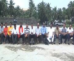 Shivsena MLA's At Malad Beach | शिवसेनेचे आमदार मालाड बीचवर, रिलॅक्स मूडमध्ये एक्सक्लुझिव्ह चर्चा | ABP MAJHA