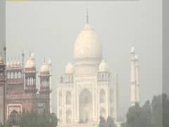 Taj Mahal पर छाया प्रदूषण का साया, पर्यटक हुए निराश