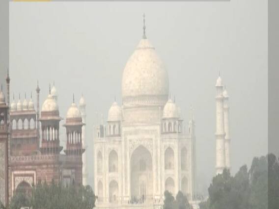 Taj Mahal पर छाया प्रदूषण का साया, पर्यटक हुए निराश