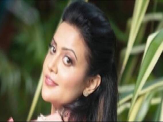 Maharashtra: Devendra Fadnavis की पत्नी Amruta फेसबुक पोस्ट के जरिए जताया जनता का आभार