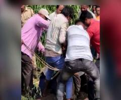 Child Rescue | 50 फूट बोअरवेलमध्ये पडलेल्या चिमुकल्याची सुखरुप सुटका | Nashik | ABP MAJHA