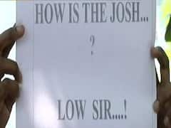 तीस हजारी झड़प: वकीलों की गुंडागर्दी के खिलाफ विरोध प्रदर्शन कर रहे पुलिस वालों से DCP ईश सिंघल ने की बात