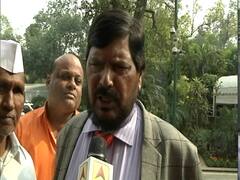 'Congress को भी डेढ़ साल के लिए सीएम पद मिलना चाहिए'- Ramdas Athawale | Maharashtra Politics