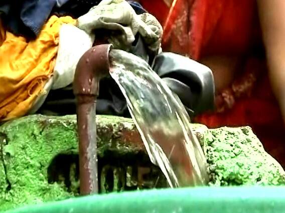 Ground Report: दिल्ली के नलों से हो रही है 'जहर' की सप्लाई, एक-दूसरे को जिम्मेदार ठहराने में लगे नेता