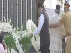 26/11 के शहीदों को Devendra Fadnavis ने दी श्रद्धांजलि