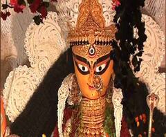 ২৪৭ বছরে কৃষ্ণনগরের চাষাপাড়া বারোয়ারির বুড়িমার পুজো, প্রতিমার গায়ে ১৫০ কেজির বেশি সোনার গয়না