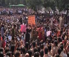 Delhi Police Protest | राजधानी दिल्लीत वकील विरुद्ध पोलीस संघर्ष पेटला | ABP Majha