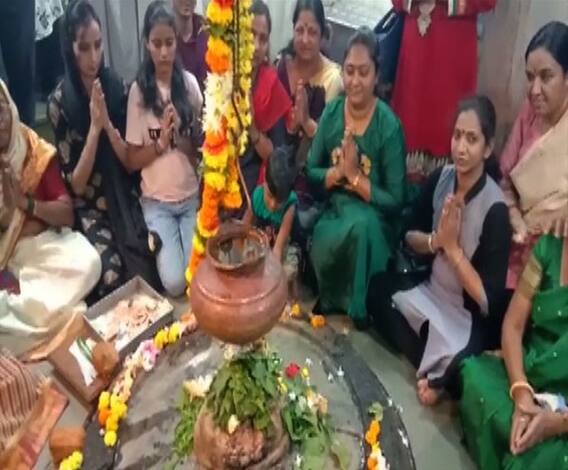 Nashik Mayor | भाजपचे 65 नगरसेवक देवगडमधील रिसॉर्टमध्ये | ABP Majha