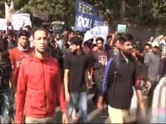  फीस विवाद पर JNU छात्रों का सरकार से टकराव, निकाला संसद मार्च