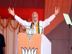 Maharashtra में अब भी जारी है सियासी घमासान, देखिए- ताजा अपडेट