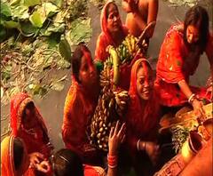 রবীন্দ্র সরোবরে ছটপুজো: রাতভর খোলা গেট, নেই পুলিশ, অসহায় বেসরকারি নিরাপত্তারক্ষী