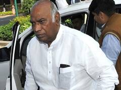 सरकार पर सस्पेंस के बीच आज मुंबई पहुचेंगे Mallikarjun Kharge और Ahmed Patel
