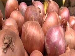 प्याज के 100 से ज्यादा मुनाफाखोरों पर आयकर विभाग का शिकंजा । Ghanti Bajao