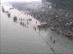 Ayodhya और Varanasi में Kartik Purnima का महा स्नान,श्रद्धालुओं की भारी भीड़, देखिए