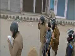 CAA Protest: दिल्ली के सीलमपुर में भीड़ ने पुलिस पर किया पथराव, कई लोग हुए गिरफ्तार | Ground Report