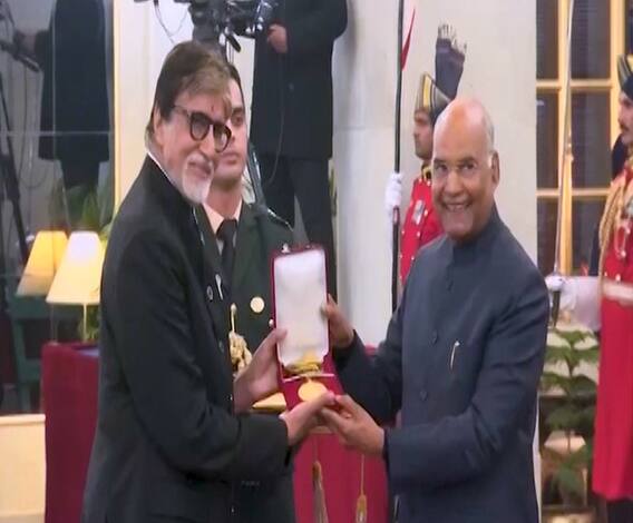 Amitabh Bachchan | बॉलिवूडचे महानायक अमिताभ बच्चन 'दादासाहेब फाळके' पुरस्काराने सन्मानित | ABP Majha