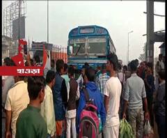 নাগরিকত্ব সংশোধনী প্রতিবাদ: বেলডাঙায় রেলের যন্ত্রাংশে আগুন, নেভাতে গেলে দমকলের গাড়ি ভাঙচুর, আগুন বিক্ষোভকারীদের