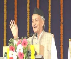 Bhagat singh Koshyari | मराठी भाषेचा अभिमान बाळगा : राज्यपाल | ABP Majha