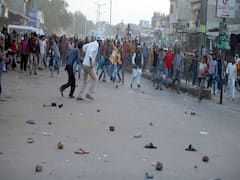 Ahmedabad Protest : કશ્મીર પેટર્નથી મોઢે રૂમાલ બાંધી કરાયો પથ્થરમારો, જુઓ વીડિયો