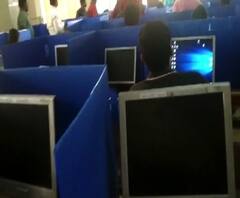 Mahaportal | पुण्यात सलग दुसऱ्या दिवसी महापोर्टलचा फज्जा, वीज गेल्याने परीक्षा रद्द | ABP Majha