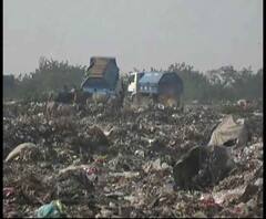 Reporter Stories: আসানসোলে জাতীয় সড়কের কাছে আস্তাকুঁড় থেকে ছড়াচ্ছে দূষণ, নিয়ন্ত্রণে গাফিলতির অভিযোগ বাবুল সুপ্রিয়র