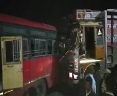 Accident | अहमदनगरमध्ये एसटी बस-ट्रकची समोरासमोर धडक, दोघांचा मृत्यू | ABP Majha