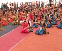 Lavani I पुण्यात 5 हजार मुलींचा लावणीत विश्वविक्रम I एबीपी माझा