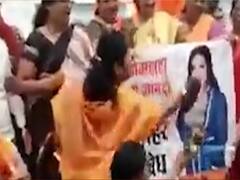 पूर्व CM की पत्नी और Shiv Sena में जंग 