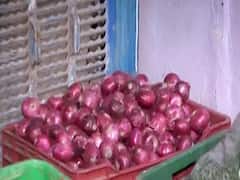 मंहगे प्याज के लिए बाढ़, बारिश जिम्मेदार या सरकार? Ghanti Bajao