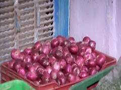 Know the reason behind surging price of onion| Ghanti Bajao