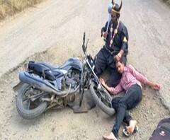 Satara pune-highway | 'यम' राजमार्ग... सातारा-पुणे-सातारा, खड्ड्यांमुळे गाड्या आणि माणसं खिळखिळे | ABP Majha