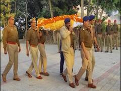 Pothole claims life of Kanpur head constable, complaint registered against PWD