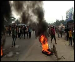 নাগরিকত্ব সংশোধনীর প্রতিবাদে মুর্শিদাবাদে বাস ভাঙচুর, আটকে ট্রেন - এক ঝলকে 
