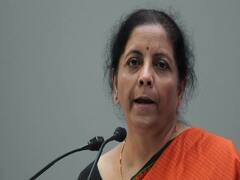 100 के पार निकले प्याज ने निकाले लोगों के आसूं, वित्त मंत्री बोलीं- 'मैं तो प्याज नहीं खाती' | News @7