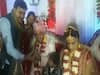 Guest gives 'onion' as wedding gift to bride and groom in Gonda