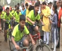 मुंबईत सायकल मॅरेथॉन, 600 विद्यार्थ्यांचा सहभाग | ABP Majha